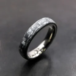 Anillo Carbono Gris y Titanio Personalizable*Eguzkilore Clearance