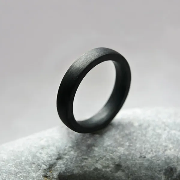 Anillo Carbono Negro Lisa*Eguzkilore Online