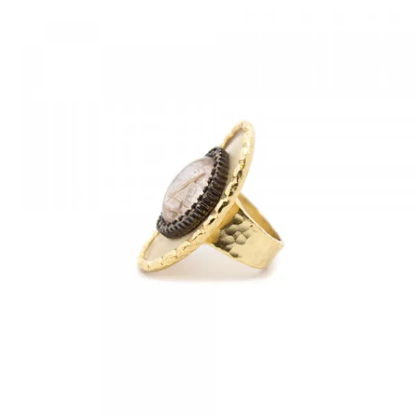 Anillo Ovalado de Plata Dorada con Piedra y Circonitas*Eguzkilore Outlet