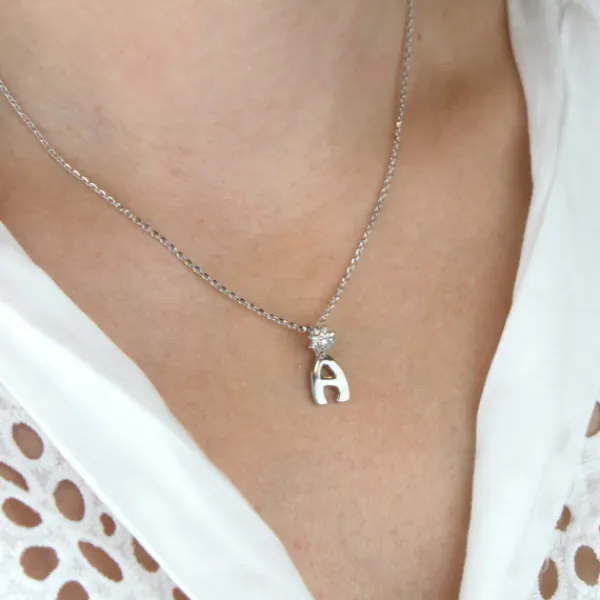 Colgante Inicial Plata 10mm*Eguzkilore Online