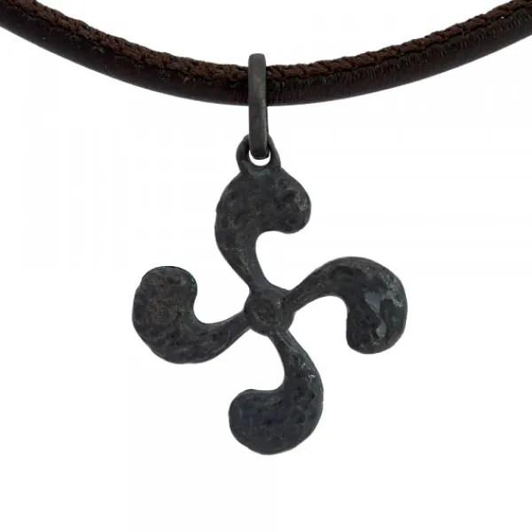 Colgante Lauburu de Plata Oxidada 22mm*Eguzkilore Discount