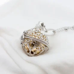 Llamador de Ángeles Ovalado con Bola Dorada y Mariposa Personalizable*Eguzkilore Discount