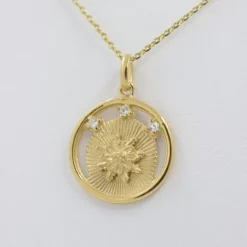 Medalla Plata Dorada y Circonitas 20mm*Eguzkilore Sale